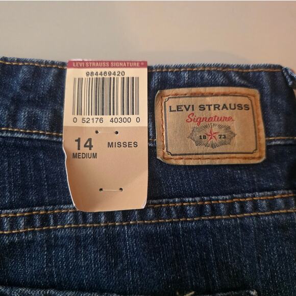 NWT Levis mid rise boot cut stretch jeans - 14 misses - Picture 4 of 6